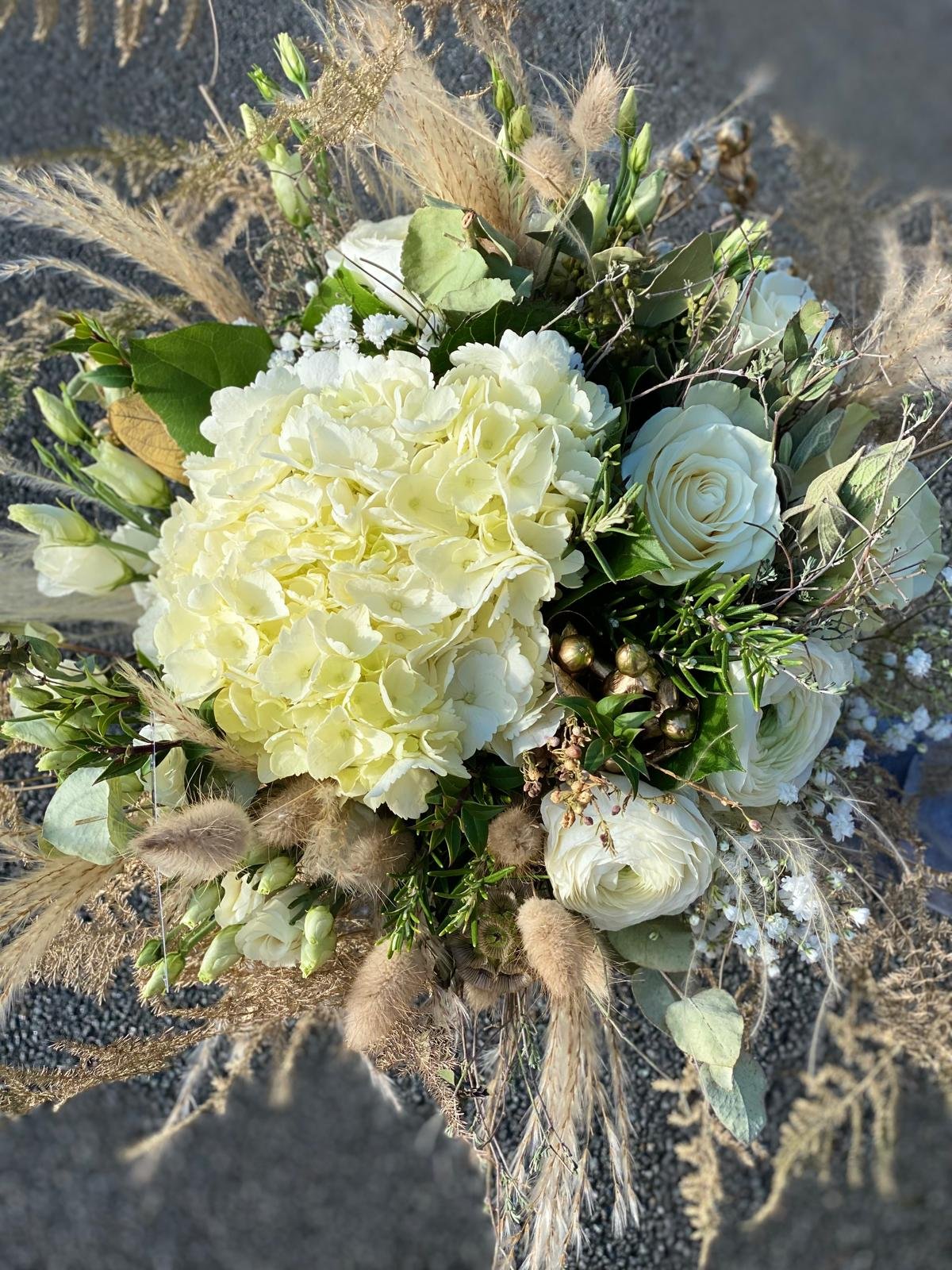 Bouquet de mariée sur-mesure par Hugo Le Fleuriste